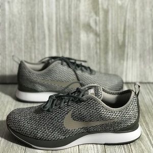🔥🔥🔥BRAND NEW NIKE DUALTONE RACER